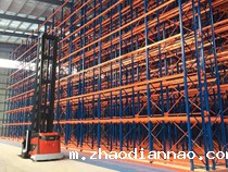 窄巷道叉车1吨举高能到11米吗?