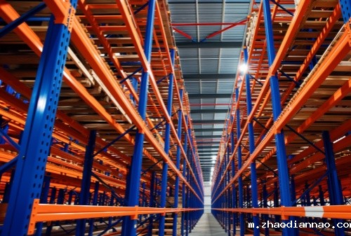 货架斜撑的有效布置与设计考虑